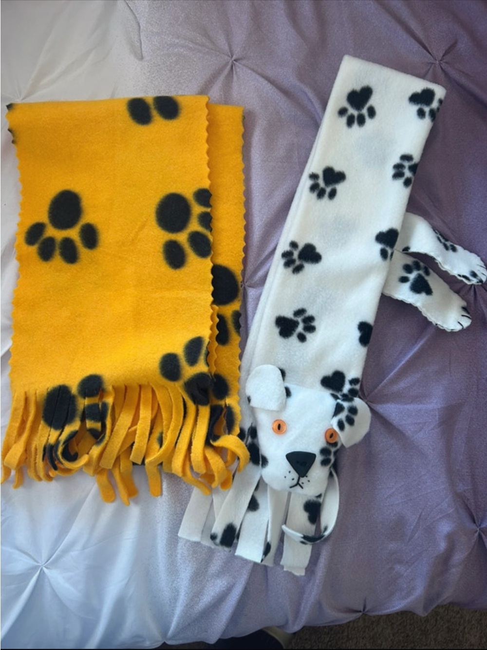 Paw Print Scarves Set
